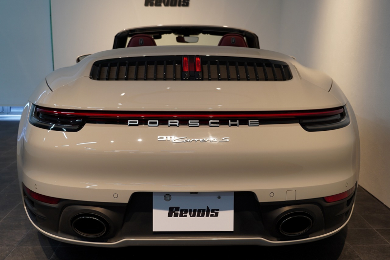 ポルシェ 911(Type992) 911Carrera S Cabriolet スポーツクロノ&エグゾースト ブラック×ボルドーレッドオールレザーインテリア クレヨン OP420  中古車