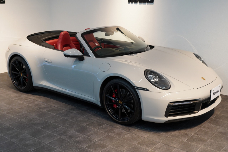 ポルシェ 911(Type992) 911Carrera S Cabriolet スポーツクロノ&エグゾースト ブラック×ボルドーレッドオールレザーインテリア クレヨン OP420  中古車