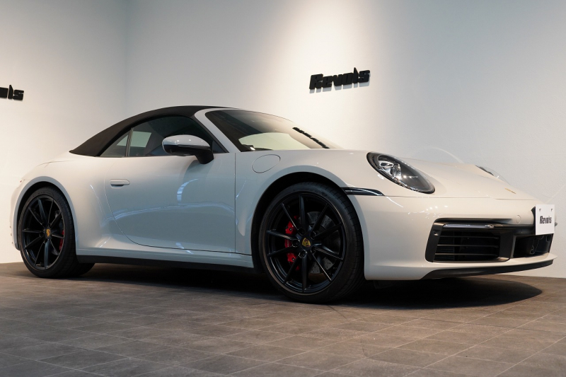 ポルシェ 911(Type992) 911Carrera S Cabriolet スポーツクロノ&エグゾースト ブラック×ボルドーレッドオールレザーインテリア クレヨン OP420  中古車