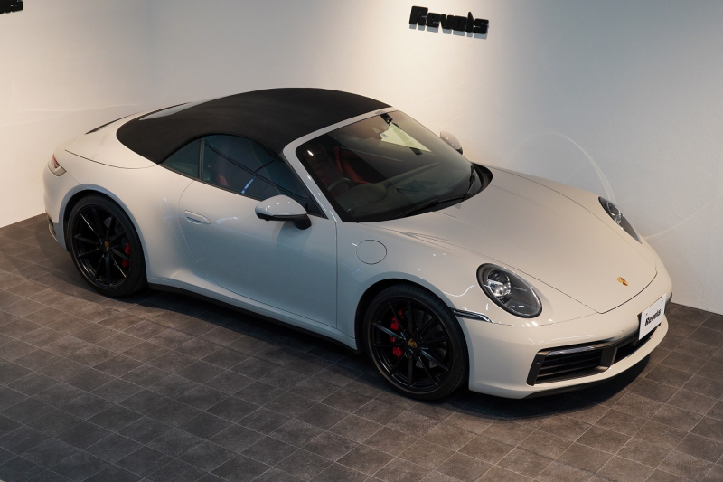 ポルシェ 911(Type992) 911Carrera S Cabriolet スポーツクロノ&エグゾースト ブラック×ボルドーレッドオールレザーインテリア クレヨン OP420  中古車