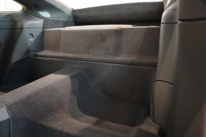 ポルシェ 911(Type992) Carrera T 6MT 後期モデル(992.2) ワンオーナー CarreraTエクステリアPKG スポーツデザインPKG HDマトリックスLEDヘッドライト 中古車 中古車