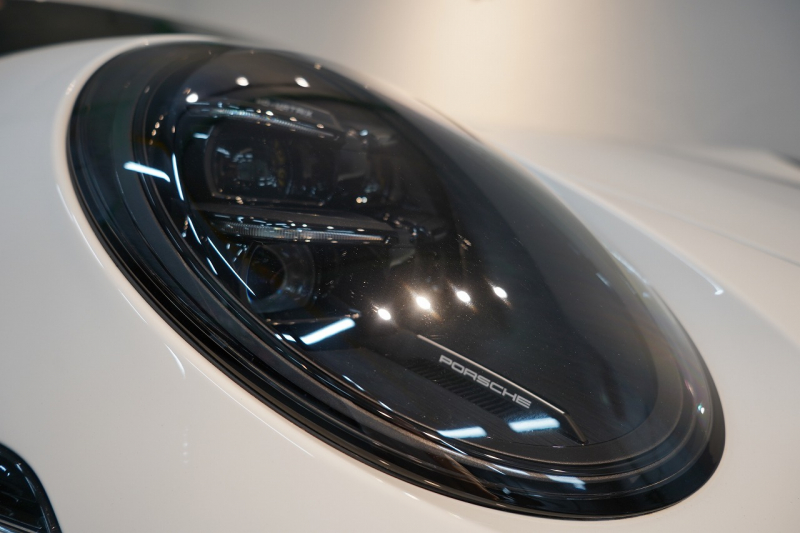 ポルシェ 911(Type992) Carrera T 6MT 後期モデル(992.2) ワンオーナー CarreraTエクステリアPKG スポーツデザインPKG HDマトリックスLEDヘッドライト 中古車 中古車