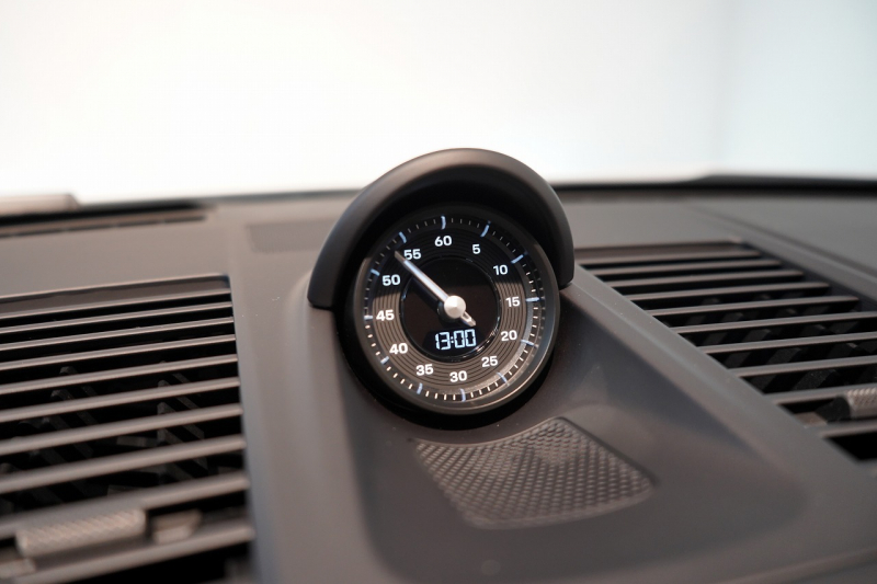 ポルシェ 911(Type992) Carrera T 6MT 後期モデル(992.2) ワンオーナー CarreraTエクステリアPKG スポーツデザインPKG HDマトリックスLEDヘッドライト 中古車 中古車