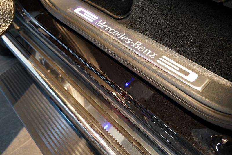 メルセデスベンツ Gクラス G450d Launch Edition  1オーナー ナイトPKG仕様 WALD24インチホイール 電動サイドステップ 中古車 中古車