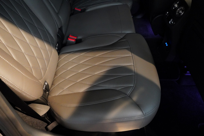 メルセデスベンツ Gクラス G450d Launch Edition  1オーナー ナイトPKG仕様 WALD24インチホイール 電動サイドステップ 中古車 中古車