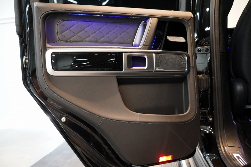 メルセデスベンツ Gクラス G450d Launch Edition  1オーナー ナイトPKG仕様 WALD24インチホイール 電動サイドステップ 中古車 中古車