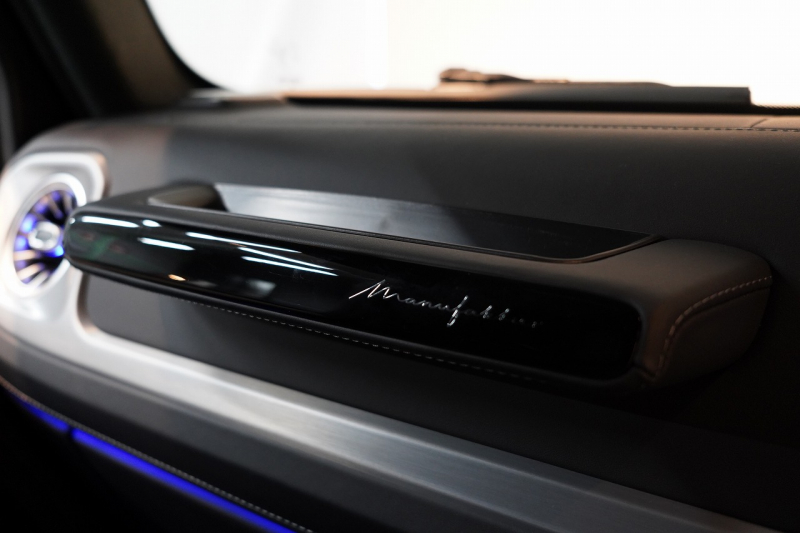 メルセデスベンツ Gクラス G450d Launch Edition  1オーナー ナイトPKG仕様 WALD24インチホイール 電動サイドステップ 中古車 中古車