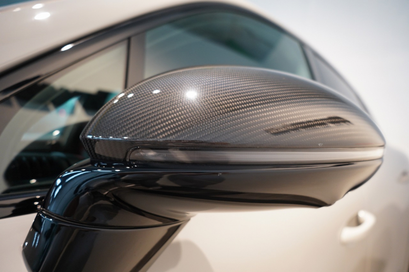 ポルシェ カイエンクーペ GTS TiptronicS ライトウエイトスポーツPKG PDLS+LEDヘッドライト 4ゾーンオートエアコン 中古車 中古車