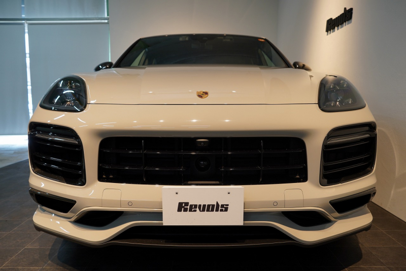 ポルシェ カイエンクーペ GTS TiptronicS ライトウエイトスポーツPKG PDLS+LEDヘッドライト 4ゾーンオートエアコン 中古車 中古車