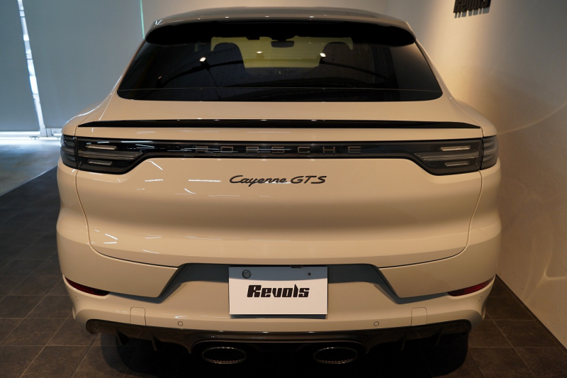 ポルシェ カイエンクーペ GTS TiptronicS ライトウエイトスポーツPKG PDLS+LEDヘッドライト 4ゾーンオートエアコン 中古車 中古車