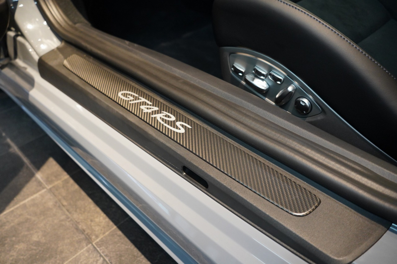 ポルシェ 718 ケイマン GT4RS ワンオーナー OP511万 ヴァイザッハPKG クロノPKG PCCB Fリフト レザーインテリア LEDヘッドライト 中古車 中古車