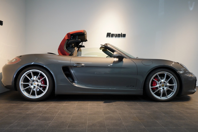 ポルシェ ボクスター(Type981) GTS PDK ナチュラルレザーインテリア 18way電動シート シートベンチレーター PDLS+バイキセノンヘッドランプ エントリー&ドライブ 中古車 中古車