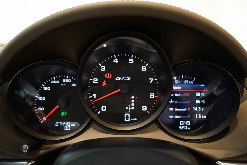 ポルシェ ボクスター(Type981) GTS PDK ナチュラルレザーインテリア 18way電動シート シートベンチレーター PDLS+バイキセノンヘッドランプ エントリー&ドライブ 中古車 中古車