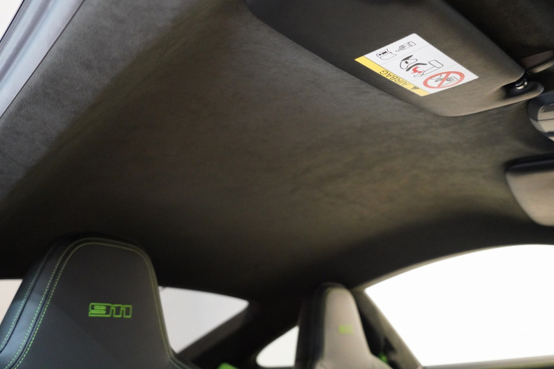 ポルシェ 911(Type992) Carrera T 7MT 左H OP245万 Fリフト リアアクスルステア CarreraTインテリア BOSEサウンド 新車保証&PSMP3年付 中古車 中古車