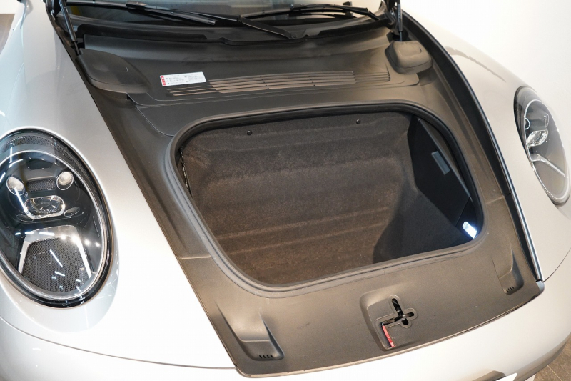 ポルシェ 911(Type992) Carrera T 7MT 左H OP245万 Fリフト リアアクスルステア CarreraTインテリア BOSEサウンド 新車保証&PSMP3年付 中古車 中古車