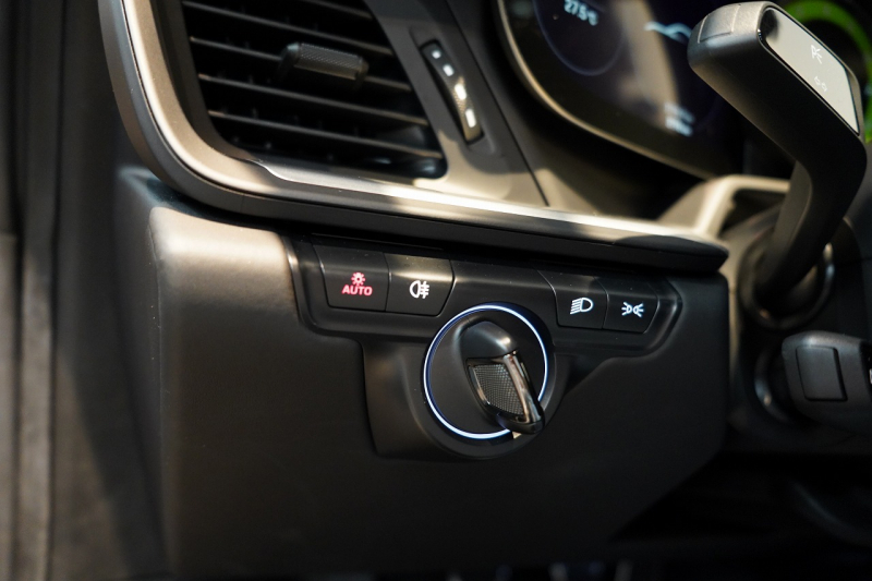 ポルシェ 911(Type992) Carrera T 7MT 左H OP245万 Fリフト リアアクスルステア CarreraTインテリア BOSEサウンド 新車保証&PSMP3年付 中古車 中古車