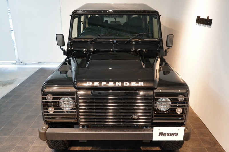 ランドローバー ディフェンダー 110 XS AT換装 純正LEDヘッドランプ 純正サイドステップ サントリーニブラック 中古車 中古車