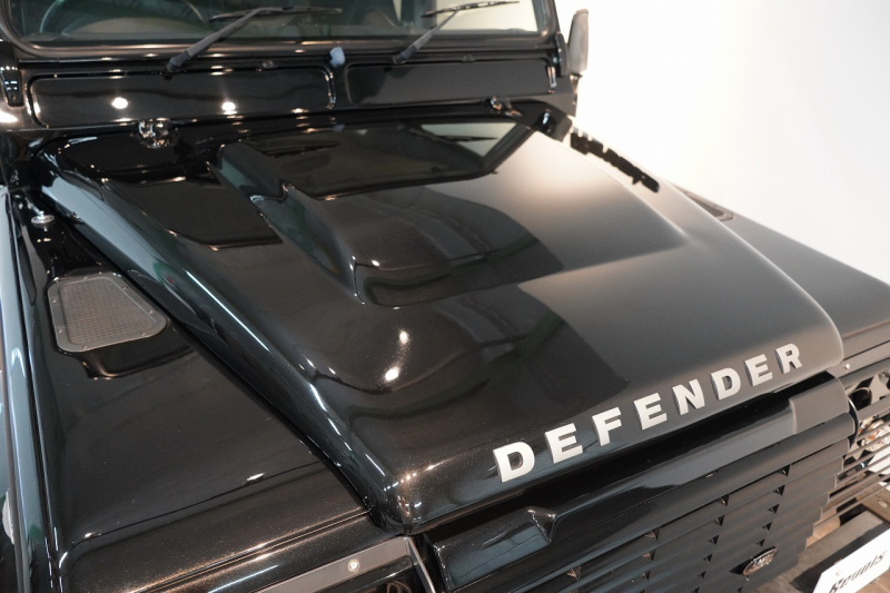 ランドローバー ディフェンダー 110 XS AT換装 純正LEDヘッドランプ 純正サイドステップ サントリーニブラック 中古車 中古車