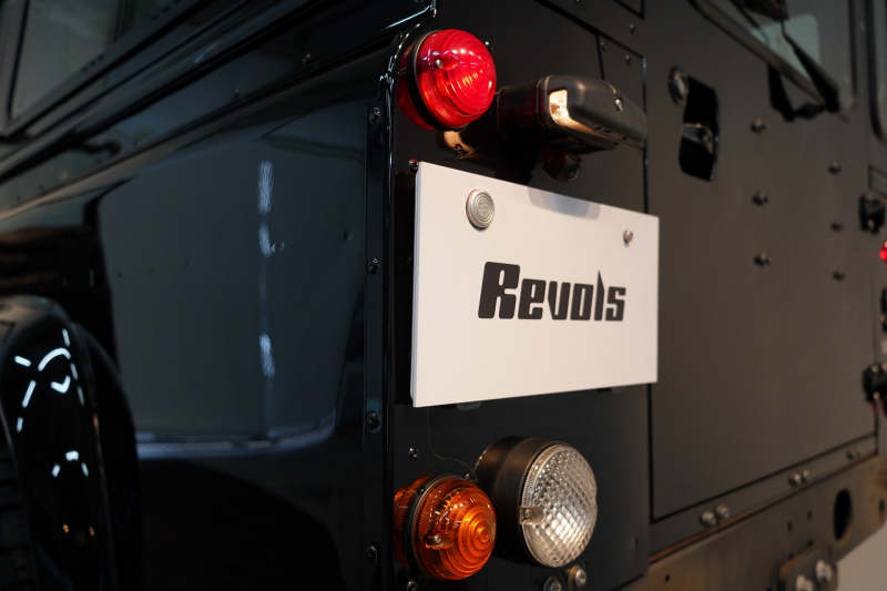 ランドローバー ディフェンダー 110 XS AT換装 純正LEDヘッドランプ 純正サイドステップ サントリーニブラック 中古車 中古車