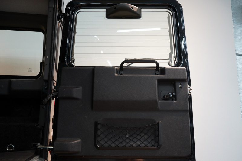 ランドローバー ディフェンダー 110 XS AT換装 純正LEDヘッドランプ 純正サイドステップ サントリーニブラック 中古車 中古車