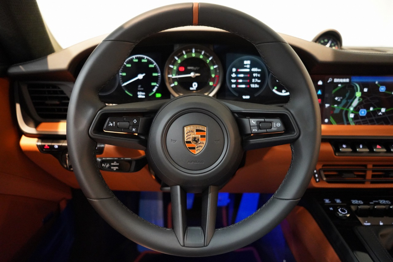 ポルシェ 911(Type992) S/T 左H 世界限定1963台 OP540万 60Years911ヘリテージデザインPKG Fリフト クロノPKG OPカラーショアブル―メタリック BOSE 中古車 中古車