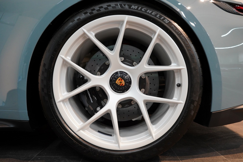 ポルシェ 911(Type992) S/T 左H 世界限定1963台 OP540万 60Years911ヘリテージデザインPKG Fリフト クロノPKG OPカラーショアブル―メタリック BOSE 中古車 中古車