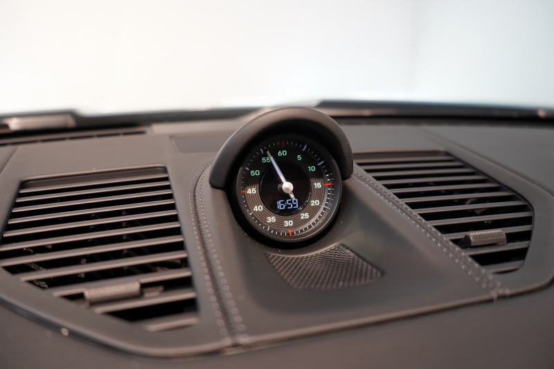 ポルシェ 911(Type992) S/T 左H 世界限定1963台 OP540万 60Years911ヘリテージデザインPKG Fリフト クロノPKG OPカラーショアブル―メタリック BOSE 中古車 中古車