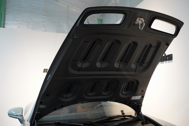 ポルシェ 911(Type992) S/T 左H 世界限定1963台 OP540万 60Years911ヘリテージデザインPKG Fリフト クロノPKG OPカラーショアブル―メタリック BOSE 中古車 中古車