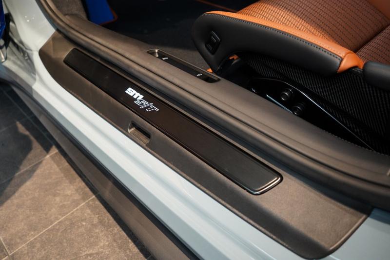 ポルシェ 911(Type992) S/T 左H 世界限定1963台 OP540万 60Years911ヘリテージデザインPKG Fリフト クロノPKG OPカラーショアブル―メタリック BOSE 中古車 中古車