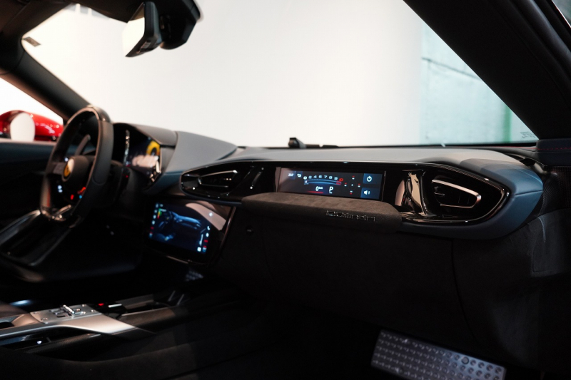 フェラーリ 12 Cilindri 6.5 DCT 左H ワンオーナー Rosso Imora OPカーボン多数 デイトナシート 中古車 中古車