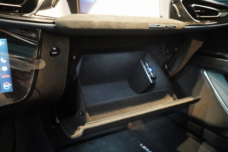 フェラーリ 12 Cilindri 6.5 DCT 左H ワンオーナー Rosso Imora OPカーボン多数 デイトナシート 中古車 中古車