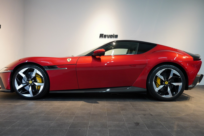 フェラーリ 12 Cilindri 6.5 DCT 左H ワンオーナー Rosso Imora OPカーボン多数 デイトナシート 中古車 中古車