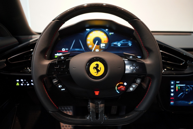 フェラーリ 12 Cilindri 6.5 DCT 左H ワンオーナー Rosso Imora OPカーボン多数 デイトナシート 中古車 中古車