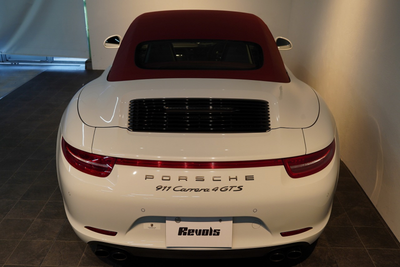 ポルシェ 911(Type991.1) Carrera 4 GTS Cabriolet PDK GTSインテリアPKG カーボンインテリアPKG キャララホワイト 禁煙車 中古車 中古車