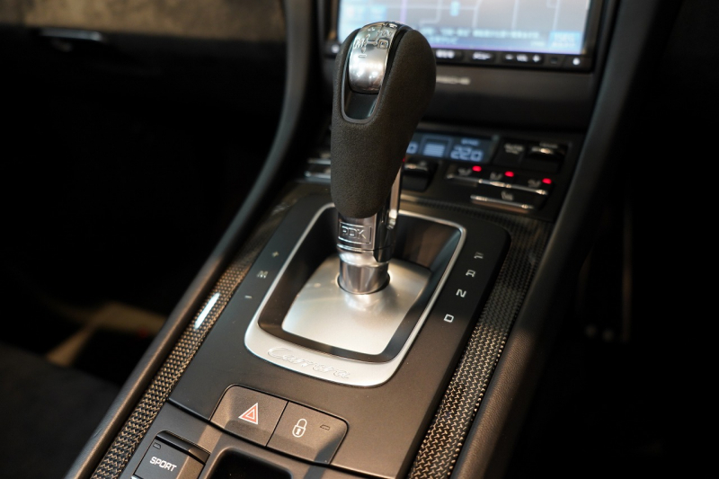 ポルシェ 911(Type991.1) Carrera 4 GTS Cabriolet PDK GTSインテリアPKG カーボンインテリアPKG キャララホワイト 禁煙車 中古車 中古車