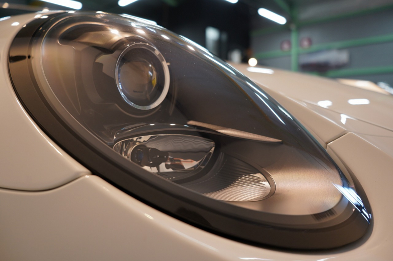 ポルシェ 911(Type991.1) Carrera 4 GTS Cabriolet PDK GTSインテリアPKG カーボンインテリアPKG キャララホワイト 禁煙車 中古車 中古車