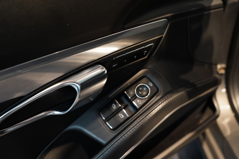 ポルシェ 911(Type991.1) 911Carrera S NA最終モデル スポーツクロノ&エグゾースト サンルーフ オールレザーインテリア アゲートグレー  中古車