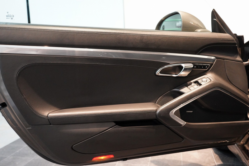 ポルシェ 911(Type991.1) 911Carrera S NA最終モデル スポーツクロノ&エグゾースト サンルーフ オールレザーインテリア アゲートグレー  中古車