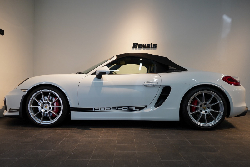 ポルシェ ボクスター(Type981) Spyder 6MT カーボンインテリア カーボンフルバケットシート キャララホワイトメタリック 中古車 中古車