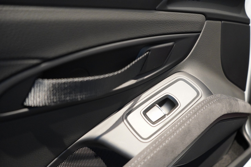 ポルシェ ボクスター(Type981) Spyder 6MT カーボンインテリア カーボンフルバケットシート キャララホワイトメタリック 中古車 中古車