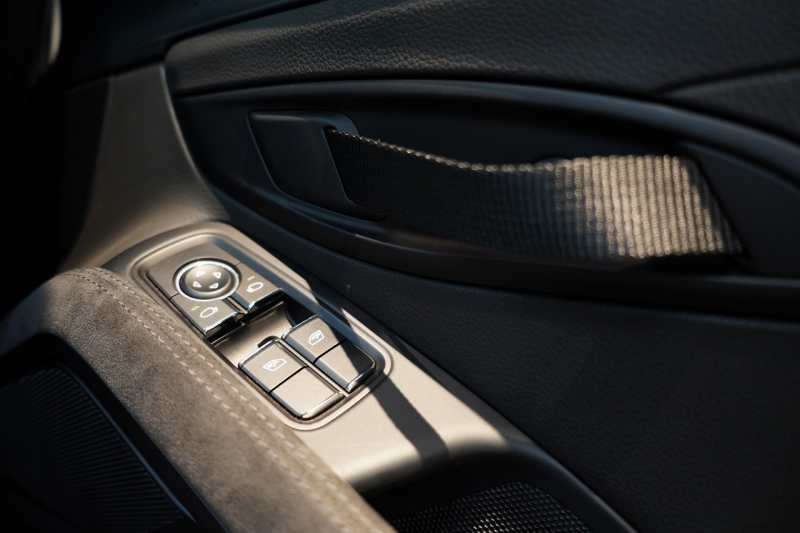 ポルシェ ボクスター(Type981) Spyder 6MT カーボンインテリア カーボンフルバケットシート キャララホワイトメタリック 中古車 中古車