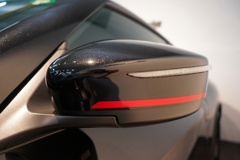 日産 フェアレディZ NISMO ミッドナイトブラックパール NISMOフロアマット&トランクマット 専用RAYS19インチ鍛造ホイール 中古車 中古車