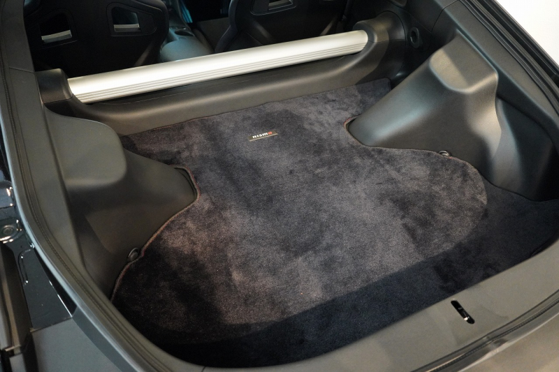 日産 フェアレディZ NISMO ミッドナイトブラックパール NISMOフロアマット&トランクマット 専用RAYS19インチ鍛造ホイール 中古車 中古車