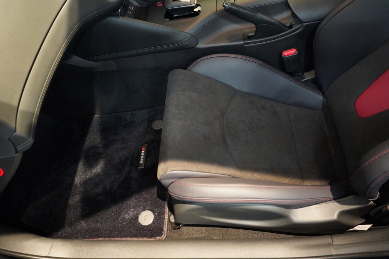 日産 フェアレディZ NISMO ミッドナイトブラックパール NISMOフロアマット&トランクマット 専用RAYS19インチ鍛造ホイール 中古車 中古車