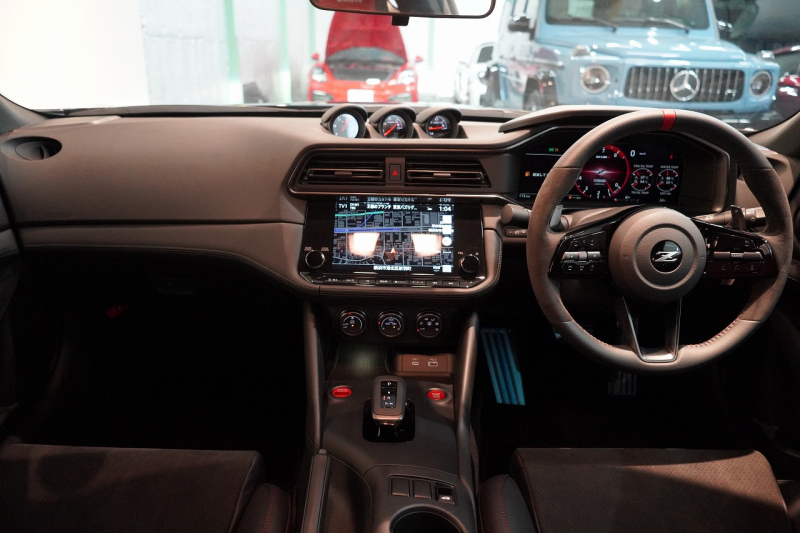 日産 フェアレディZ NISMO ミッドナイトブラックパール NISMOフロアマット&トランクマット 専用RAYS19インチ鍛造ホイール 中古車 中古車