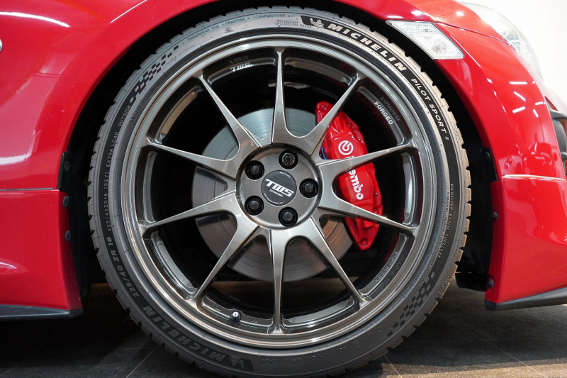 トヨタ 86 GT 6MT 後期モデル HKSスーパーチャージャー&マフラー KW/STドリキンモデル車高調 TRDエアロ bremboブレーキ 中古車 中古車