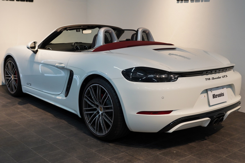 ポルシェ 718 ボクスター GTS 6MT スポーツデザイン&GTSインテリア&カーボンインテリアPKG 20インチ911turboホイール BOSEサウンド 禁煙車 中古車 中古車