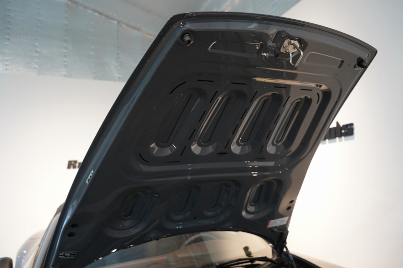 ポルシェ 911(Type992) Targa 4 GTS 992.2後期モデル 1オーナー Sport DesignPKGカーボン PCCB クラブレザーインテリア 中古車 中古車