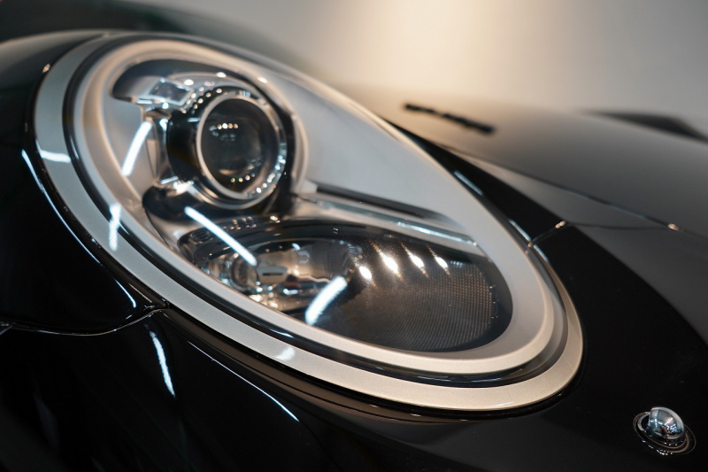 ポルシェ 911(Type991.2) Carrera 4S 7MT 左H 正規D車 スポクロ スポーツテールパイプ PASMスポーツシャシー レザーインテリア 禁煙車 中古車 中古車