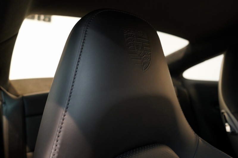 ポルシェ 911(Type991.2) Carrera 4S 7MT 左H 正規D車 スポクロ スポーツテールパイプ PASMスポーツシャシー レザーインテリア 禁煙車 中古車 中古車